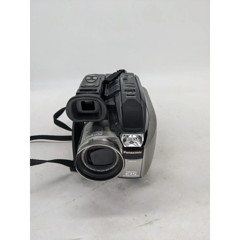 Panasonic Palmcorder VHS-C PV-L758D Camcorder Camera Untested For Parts. A15